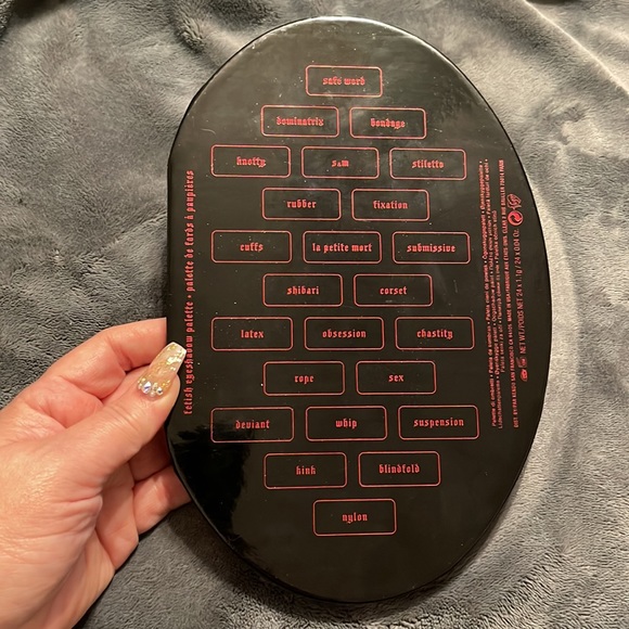 Kat Von D Fetish Eyeshadow Palette - Picture 3 of 5